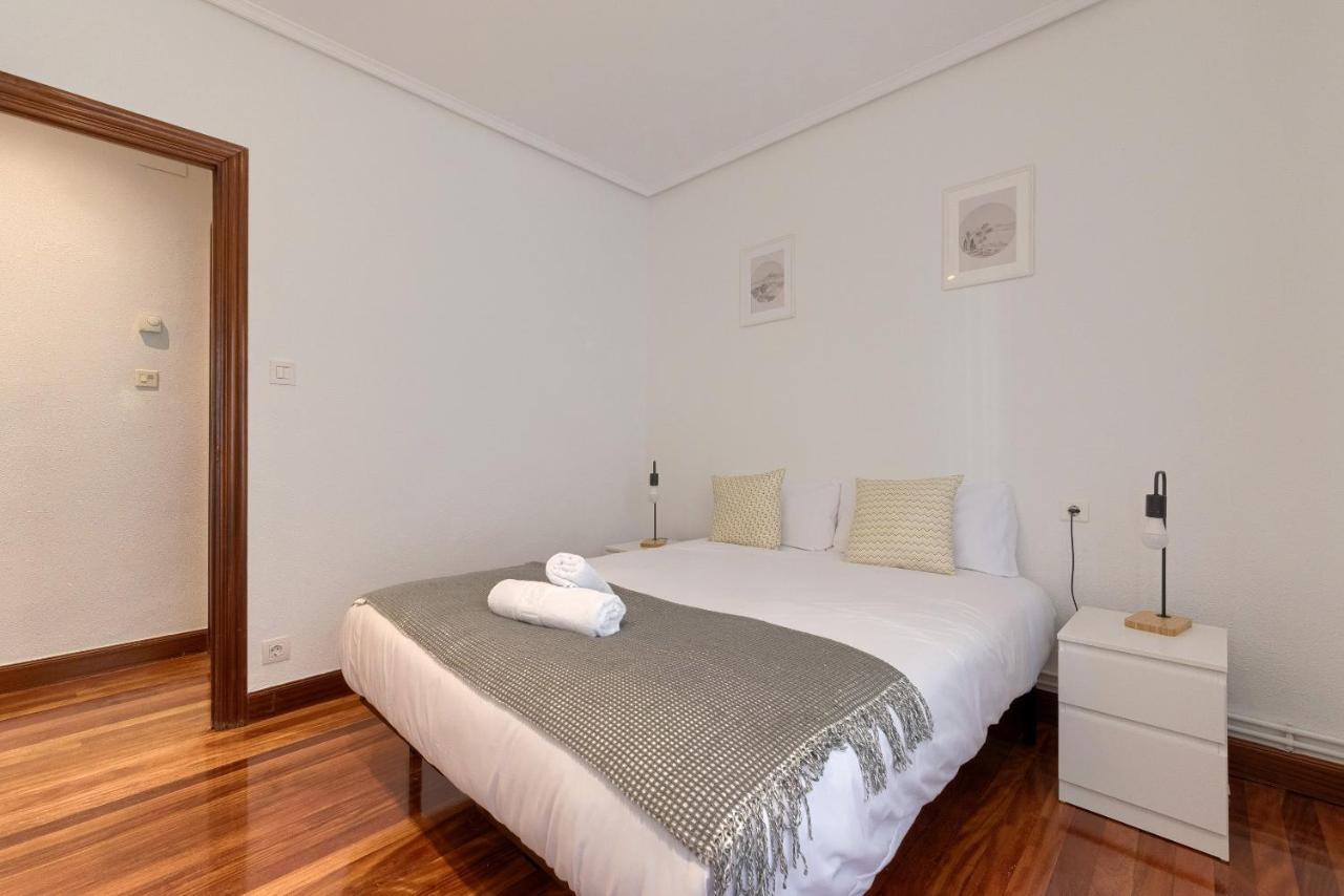 Apartament Vivienda Turistica Junto Al Ayuntamiento Bilbao Zewnętrze zdjęcie